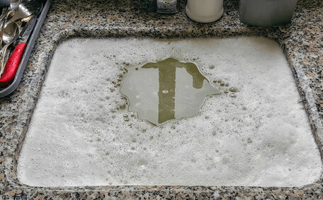 unblocking drains responsibility tenant?